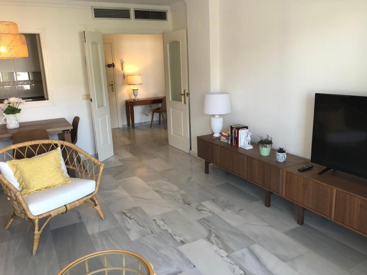 Inspiring Apartment In Carihuela Beach Torremolinos Dış mekan fotoğraf