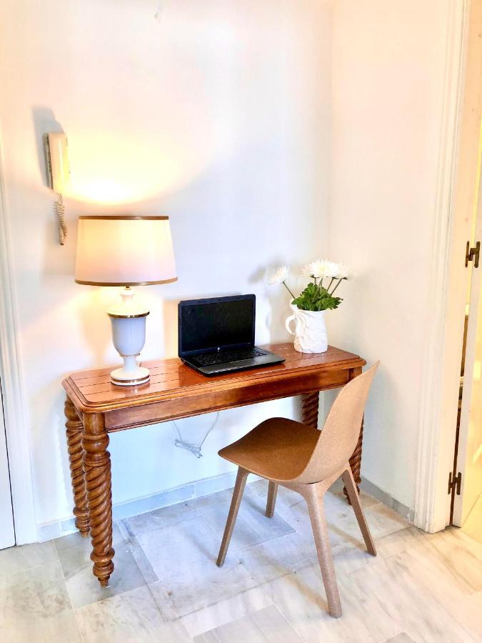 Inspiring Apartment In Carihuela Beach Torremolinos Dış mekan fotoğraf